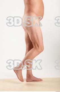 Leg moving pose of nude Ed 0005